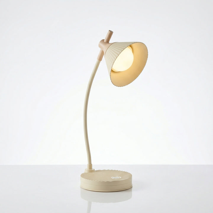 Ribbed Desk Lamp